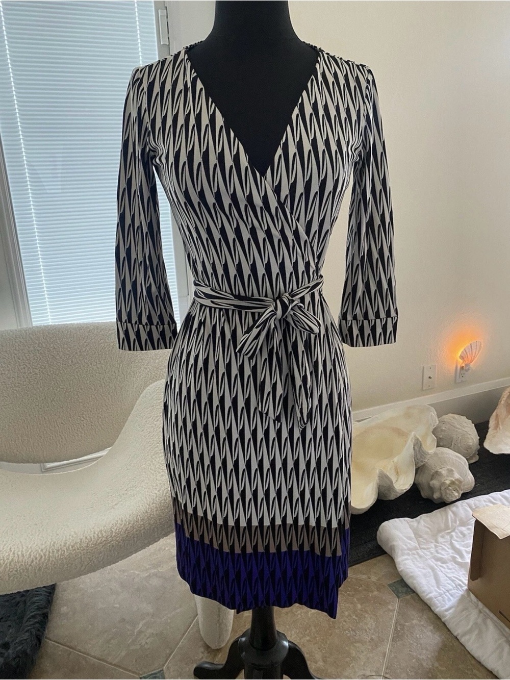 Diane Von Furstenberg Iconic Printed Wrap Dress 100% Silk Sz 6 $578